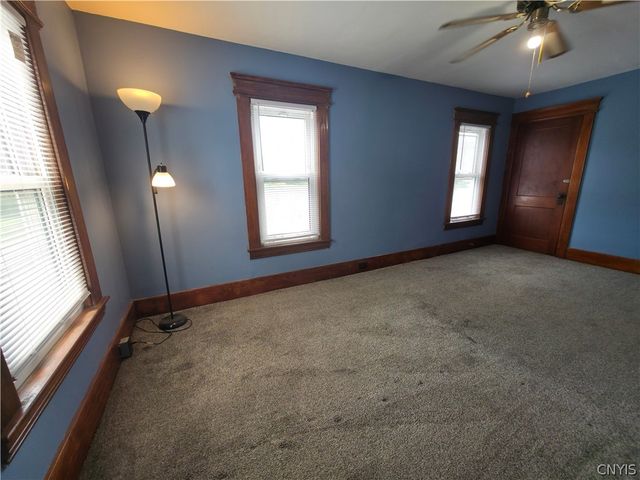 12 1st Street, Camillus, NY 13031