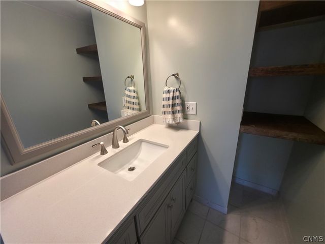 12 1st Street, Camillus, NY 13031