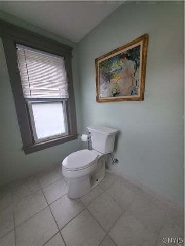 12 1st Street, Camillus, NY 13031