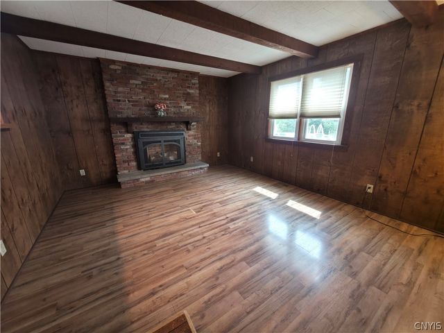 12 1st Street, Camillus, NY 13031