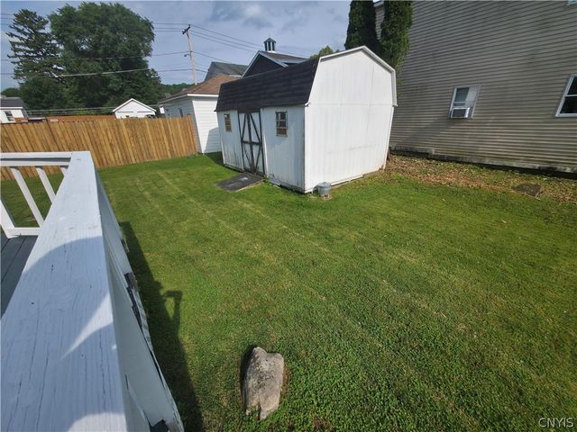 12 1st Street, Camillus, NY 13031