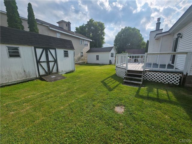 12 1st Street, Camillus, NY 13031