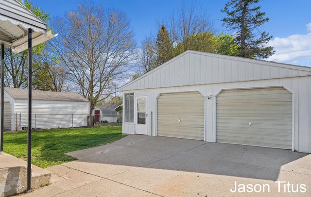 3332 Birchwood Avenue Sw, City Of Wyoming, MI 49548