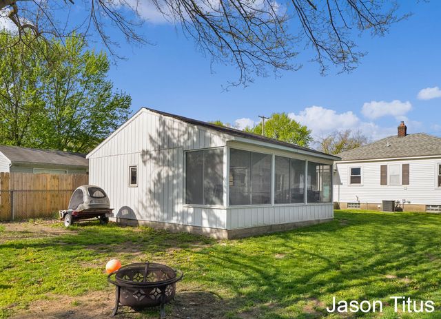 3332 Birchwood Avenue Sw, City Of Wyoming, MI 49548