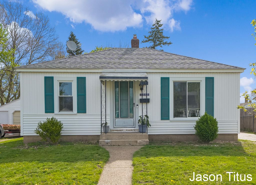 3332 Birchwood Avenue Sw, City Of Wyoming, MI 49548