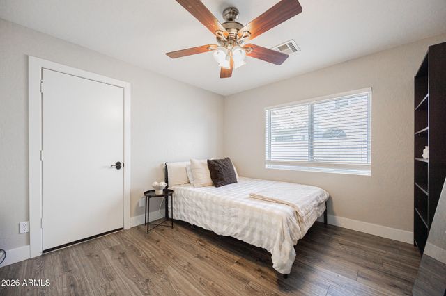 904 S DOLPHIN Drive, Gilbert, AZ 85233