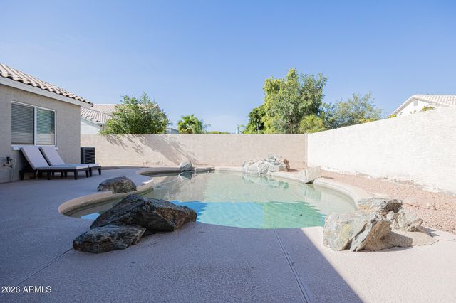 904 S DOLPHIN Drive, Gilbert, AZ 85233