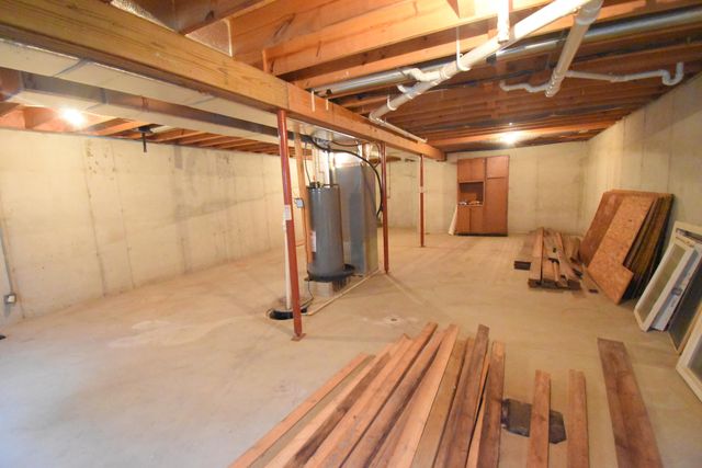 705 E Vine Street, Rensselaer, IN 47978