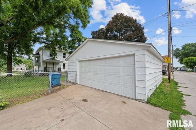 204 15TH Avenue, East Moline, IL 61244