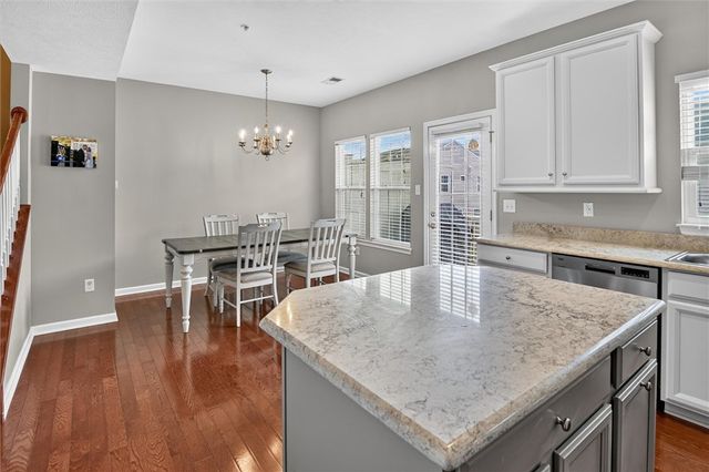 1023 Grey Fox Cir, Collier Twp, PA 15017