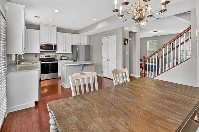 1023 Grey Fox Cir, Collier Twp, PA 15017