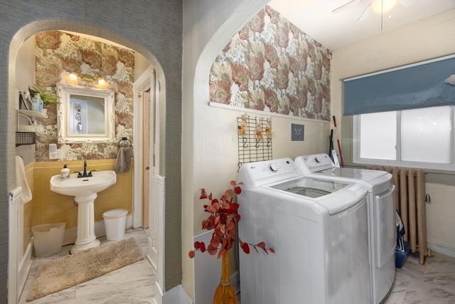 614 W Cass Street, Greenville, MI 48838