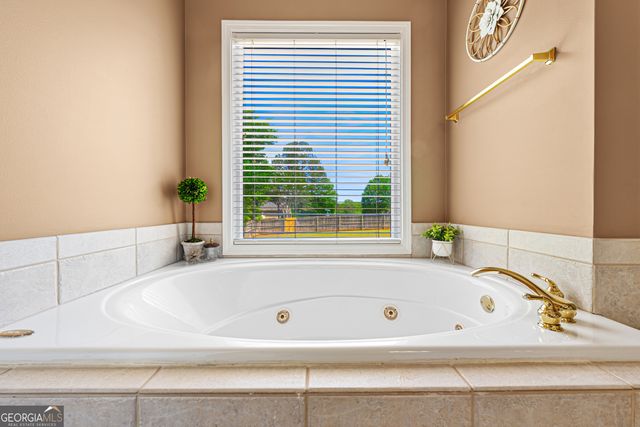398 Vista Lake Drive, Suwanee, GA 30024