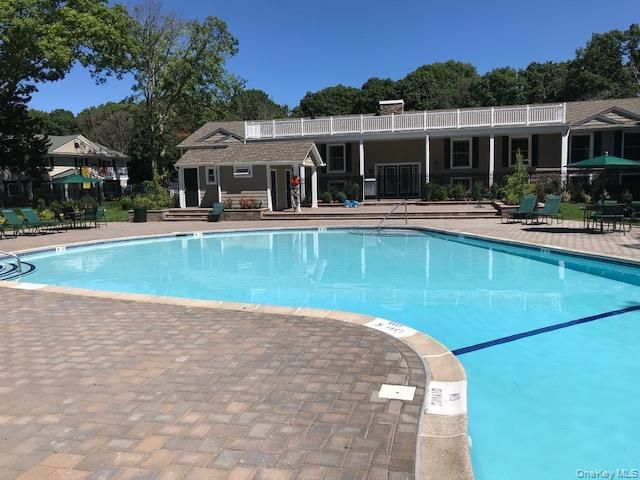 5 exeter Place 505B, Coram, NY 11727
