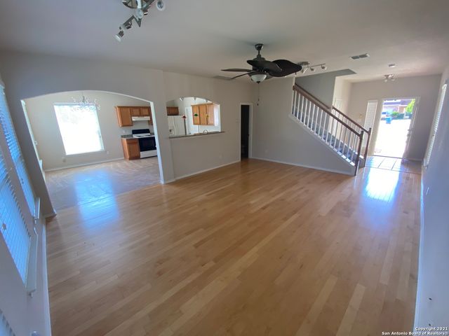 707 SYCAMORE MOON, San Antonio, TX 78216