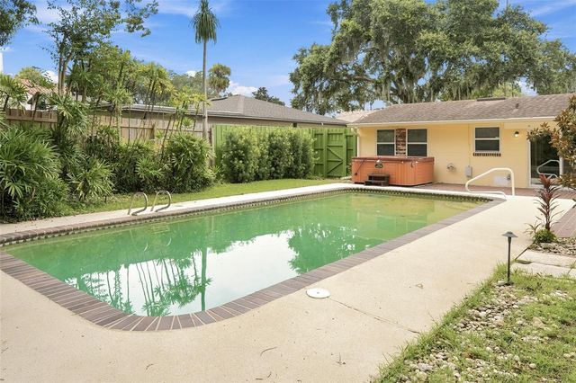 1228 SPRING LAKE DRIVE, Orlando, FL 32804