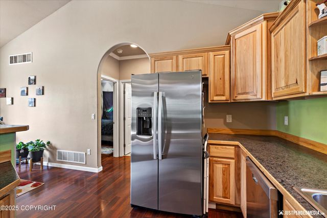 8581 S Yankee Circle, Wasilla, AK 99623