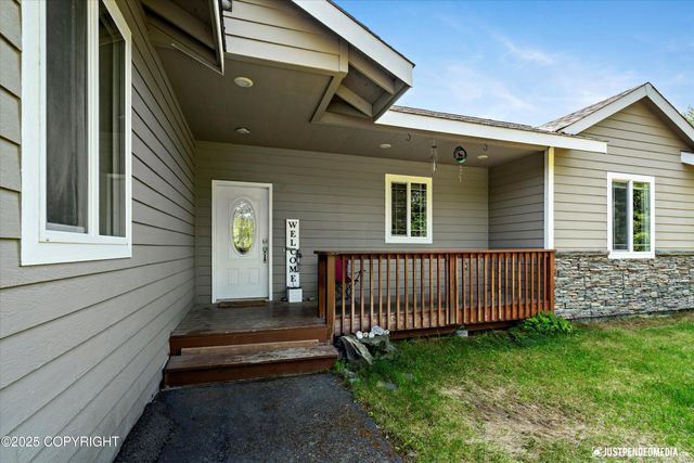8581 S Yankee Circle, Wasilla, AK 99623