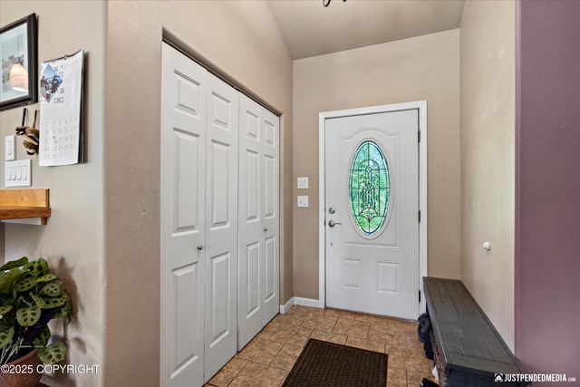 8581 S Yankee Circle, Wasilla, AK 99623