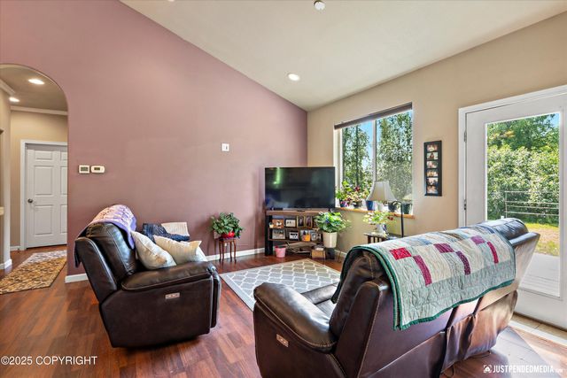 8581 S Yankee Circle, Wasilla, AK 99623
