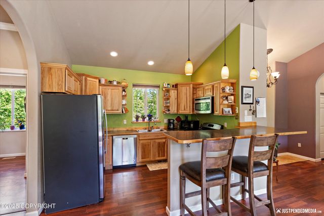 8581 S Yankee Circle, Wasilla, AK 99623