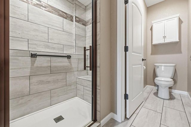 282 Lower Woodford CIRCLE, West Bend, WI 53090