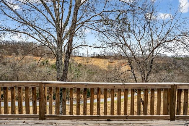 99 Judkins Ln, Hickman, TN 38567