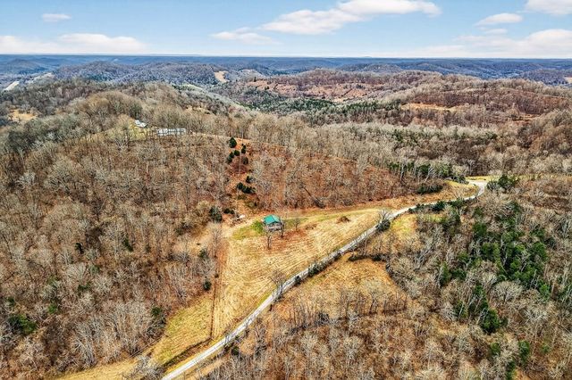 99 Judkins Ln, Hickman, TN 38567