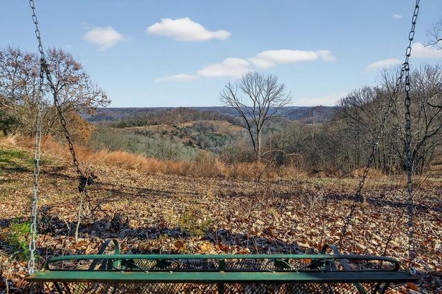 99 Judkins Ln, Hickman, TN 38567