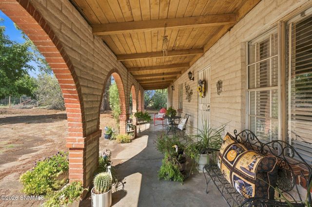 3550 Coral Road 1, Las Cruces, NM 88007