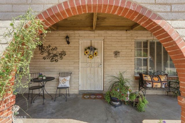 3550 Coral Road 1, Las Cruces, NM 88007