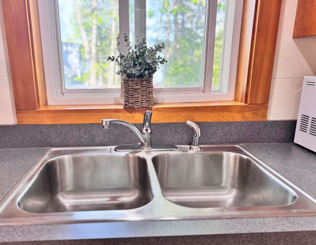 102 Preve Drive, Northwood, NH 03261