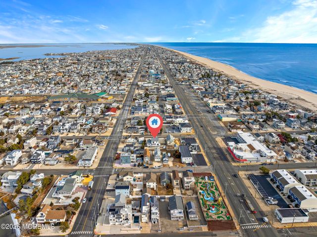 108 W 22nd Street, Ship Bottom, NJ 08008