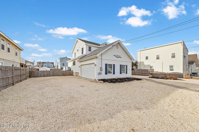 108 W 22nd Street, Ship Bottom, NJ 08008