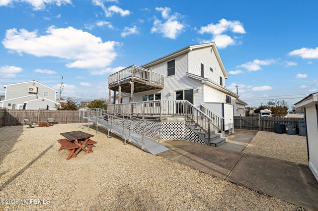 108 W 22nd Street, Ship Bottom, NJ 08008