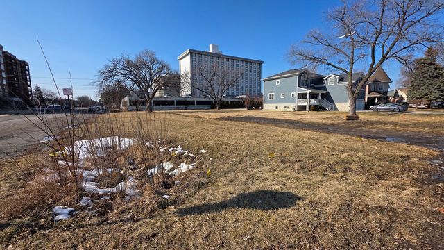 5602 N Fairview Avenue, Norwood Park, IL 60631