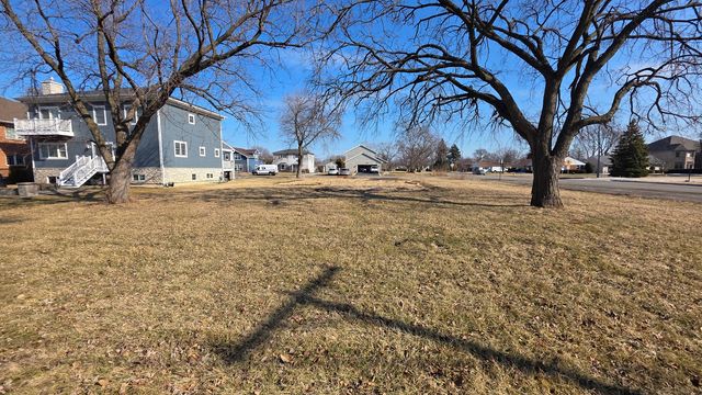 5602 N Fairview Avenue, Norwood Park, IL 60631