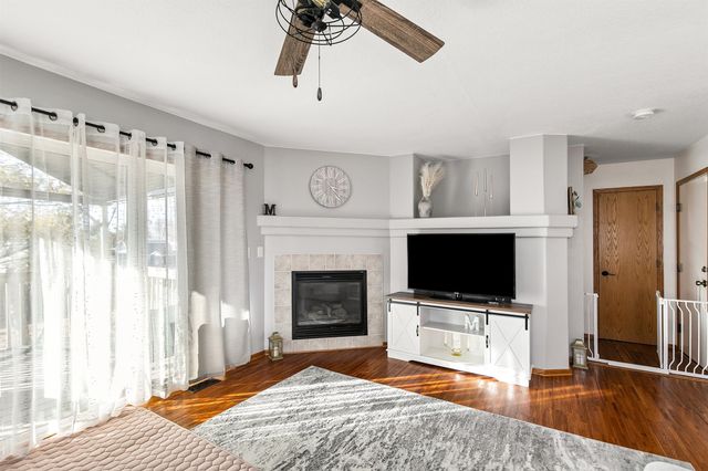 400 SE Westgate Drive, Waukee, IA 50263