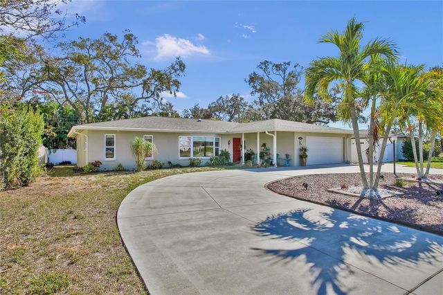 855 FOUNTAINHEAD DRIVE, Largo, FL 33770