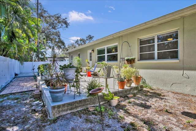 855 FOUNTAINHEAD DRIVE, Largo, FL 33770