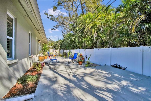 855 FOUNTAINHEAD DRIVE, Largo, FL 33770