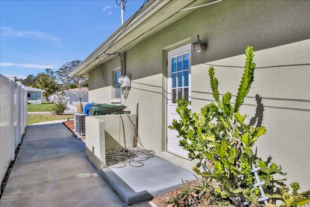 855 FOUNTAINHEAD DRIVE, Largo, FL 33770