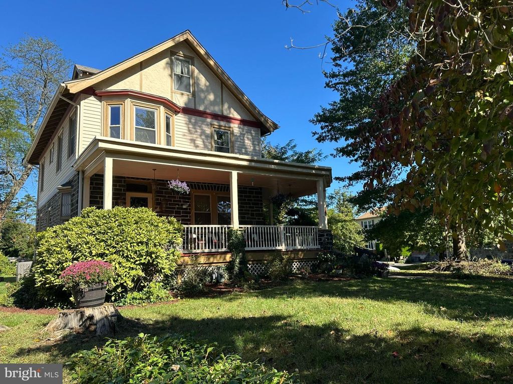129 WAYNE AVE E, ALDAN, PA 19018 — photo 2