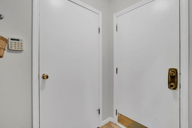 40 Halifax Ct D, Springfield, MA 01108