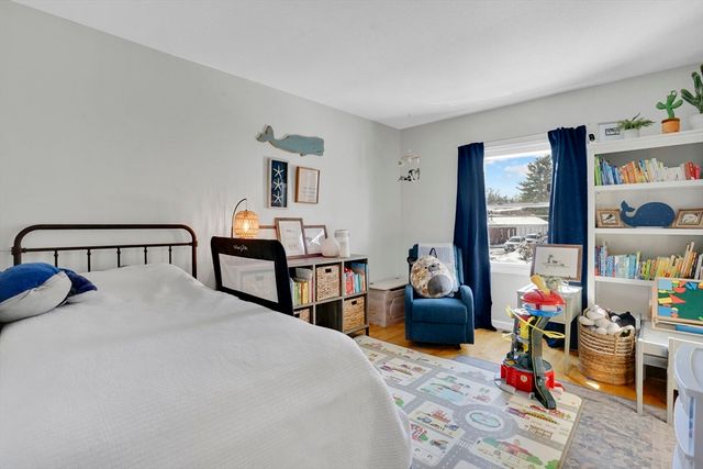 40 Halifax Ct D, Springfield, MA 01108