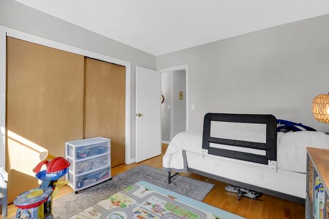 40 Halifax Ct D, Springfield, MA 01108