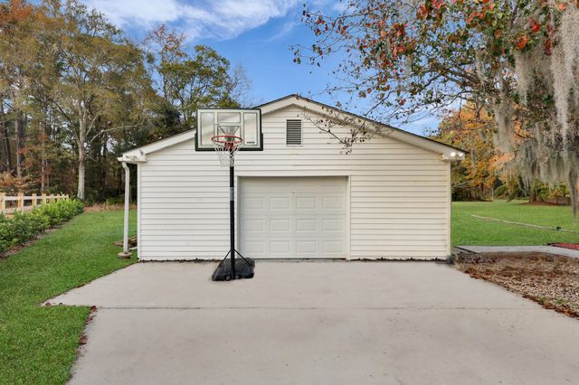 1310 River Road, Mcclellanville, SC 29458