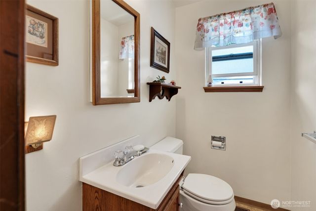 420 S 128th Street, Seattle, WA 98168