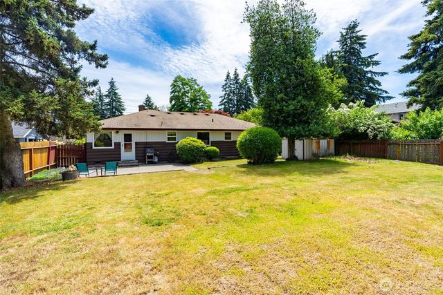 420 S 128th Street, Seattle, WA 98168