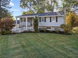 9391 Monticello Drive, Twinsburg, OH 44087